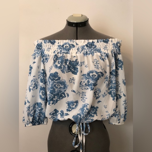 NWT Streetwear society Floral off the Shoulder Top - Picture 1 of 9